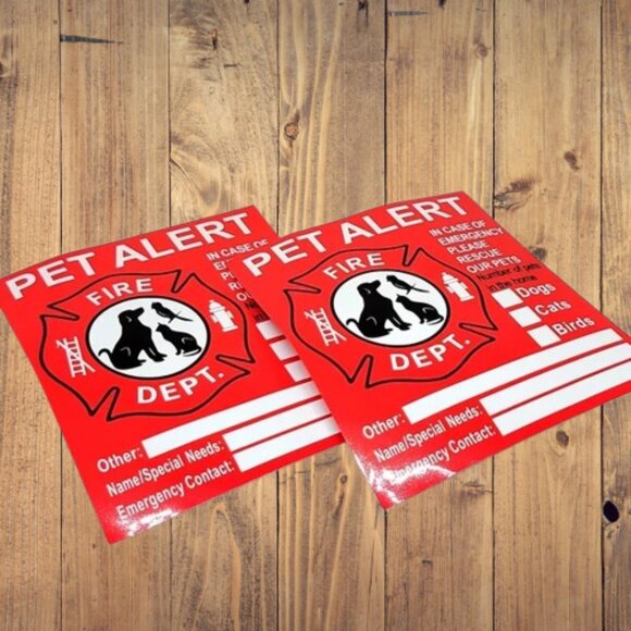 Pet Alarm Alert Self- Adhesive Rescue Stickers Pack of 2 Red White New - Picture 1 of 4